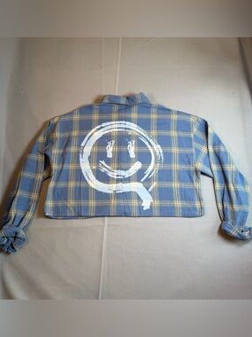 Melissa Jane Women’s szM Blue & Yellow Plaid Cropped Button Up White Smiley